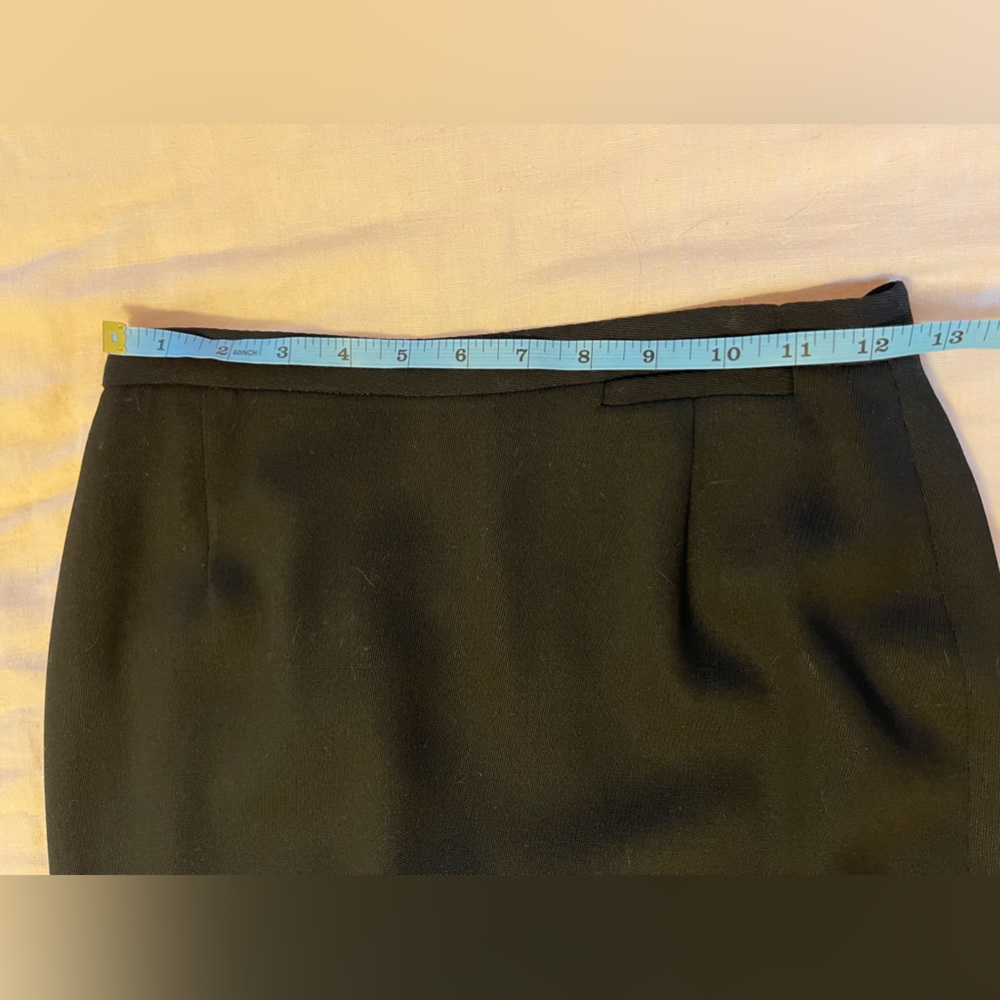 Vintage Burberrys wool pencil skirt size 4